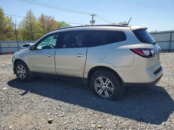 1GNKVHKD9GJ167834 2016 CHEVROLET TRAVERSE - Image 2