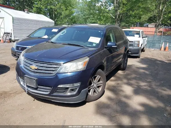 1GNKVHKD9GJ222945 2016 CHEVROLET TRAVERSE - Image 2