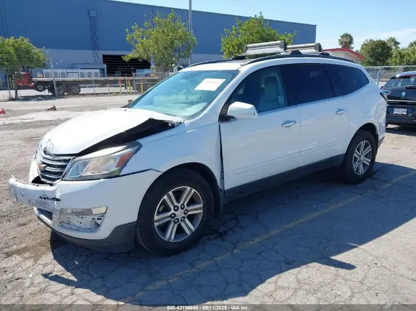 1GNKVHKD9GJ229362 2016 CHEVROLET TRAVERSE - Image 2