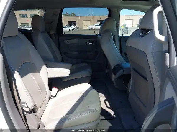 1GNKVHKD9GJ229362 2016 CHEVROLET TRAVERSE - Image 8