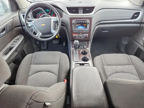 1GNKVHKD9HJ128968 2017 CHEVROLET TRAVERSE - Image 8