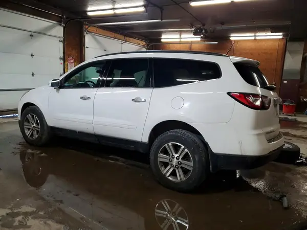 1GNKVHKD9HJ134947 2017 CHEVROLET TRAVERSE - Image 2