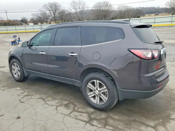 1GNKVHKD9HJ145026 2017 CHEVROLET TRAVERSE - Image 2
