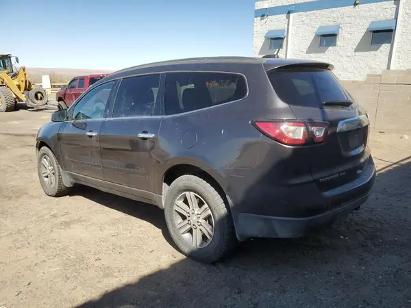 1GNKVHKD9HJ147326 2017 CHEVROLET TRAVERSE - Image 2
