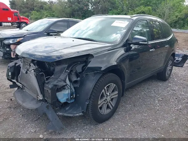 1GNKVHKD9HJ205192 2017 CHEVROLET TRAVERSE - Image 2