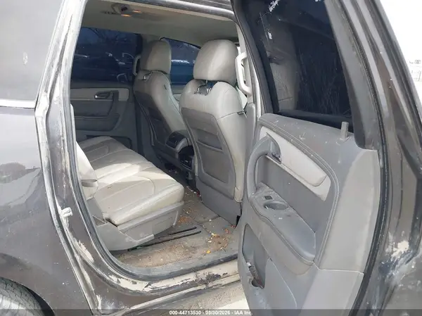 1GNKVHKD9HJ209422 2017 CHEVROLET TRAVERSE - Image 8