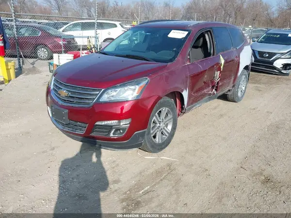 1GNKVHKD9HJ218301 2017 CHEVROLET TRAVERSE - Image 2