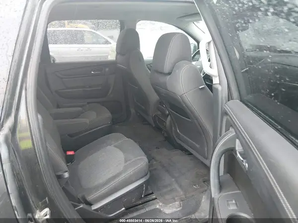 1GNKVHKD9HJ284542 2017 CHEVROLET TRAVERSE - Image 8