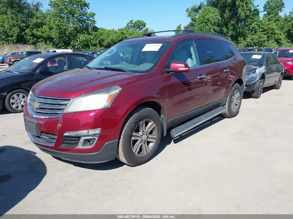 1GNKVHKD9HJ294925 2017 CHEVROLET TRAVERSE - Image 2