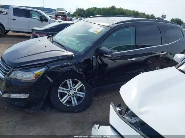 1GNKVHKDXGJ129075 2016 CHEVROLET TRAVERSE - Image 2