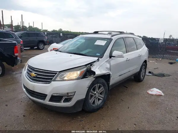 1GNKVHKDXGJ245506 2016 CHEVROLET TRAVERSE - Image 2