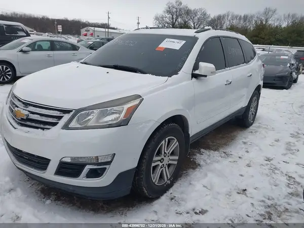 1GNKVHKDXGJ305316 2016 CHEVROLET TRAVERSE - Image 2