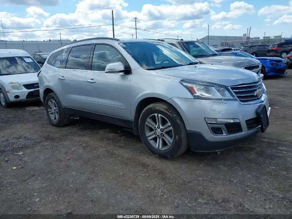 1GNKVHKDXHJ112181 2017 CHEVROLET TRAVERSE - Image 1