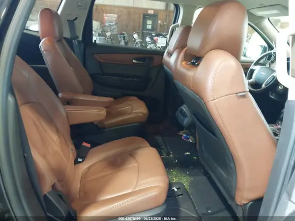 1GNKVHKDXHJ151689 2017 CHEVROLET TRAVERSE - Image 8