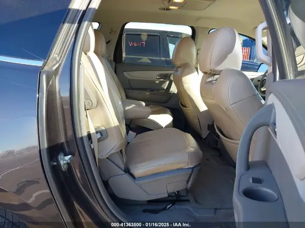 1GNKVHKDXHJ160280 2017 CHEVROLET TRAVERSE - Image 8