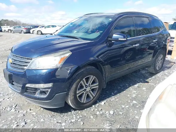 1GNKVHKDXHJ173627 2017 CHEVROLET TRAVERSE - Image 2