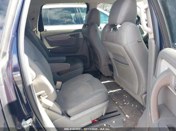 1GNKVHKDXHJ173627 2017 CHEVROLET TRAVERSE - Image 8