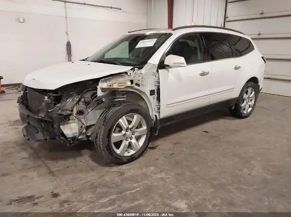 1GNKVJKD0GJ239799 2016 CHEVROLET TRAVERSE - Image 2