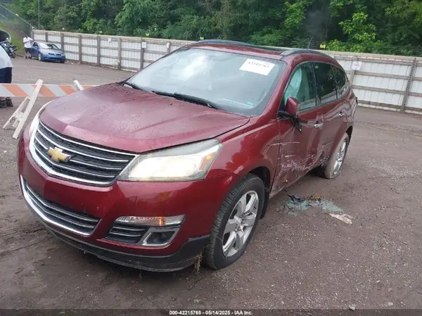 1GNKVJKD0HJ118529 2017 CHEVROLET TRAVERSE - Image 2