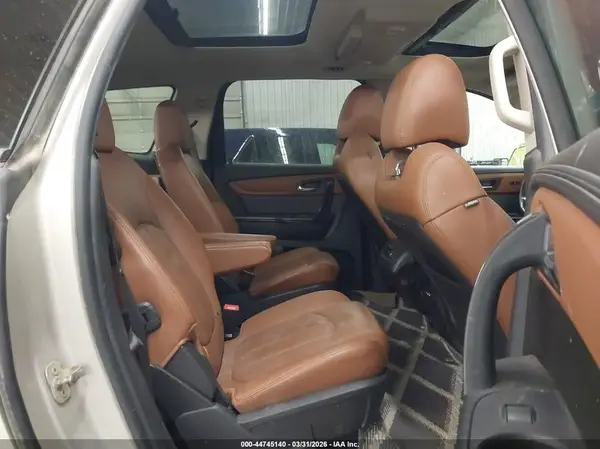 1GNKVJKD0HJ128123 2017 CHEVROLET TRAVERSE - Image 8