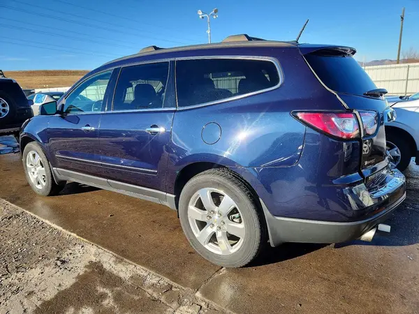 1GNKVJKD0HJ213141 2017 CHEVROLET TRAVERSE - Image 2