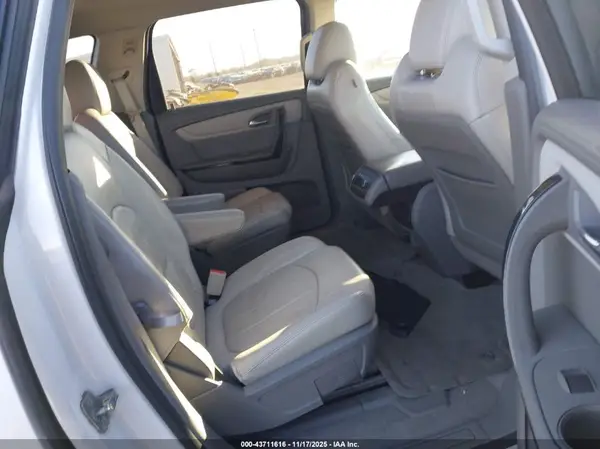 1GNKVJKD1GJ101379 2016 CHEVROLET TRAVERSE - Image 8