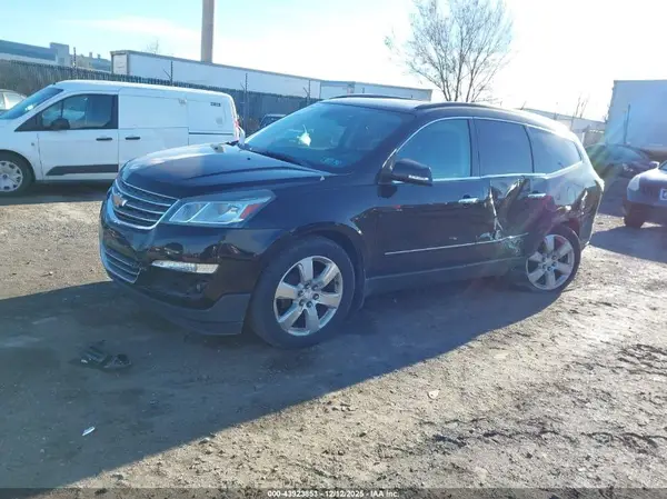 1GNKVJKD1GJ323193 2016 CHEVROLET TRAVERSE - Image 2