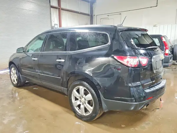 1GNKVJKD1HJ250702 2017 CHEVROLET TRAVERSE - Image 2