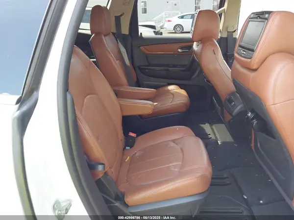 1GNKVJKD1HJ324202 2017 CHEVROLET TRAVERSE - Image 8