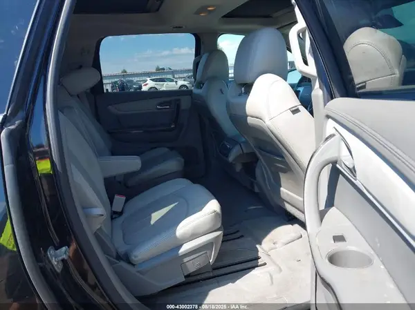1GNKVJKD2HJ129371 2017 CHEVROLET TRAVERSE - Image 8