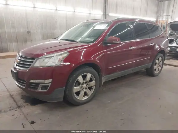 1GNKVJKD2HJ165903 2017 CHEVROLET TRAVERSE - Image 2