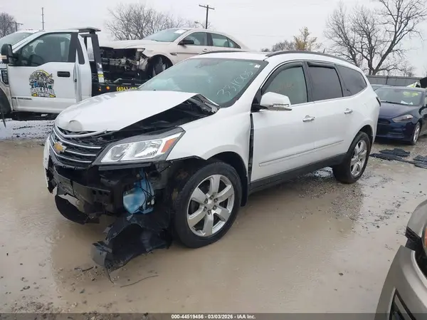 1GNKVJKD3GJ331005 2016 CHEVROLET TRAVERSE - Image 2