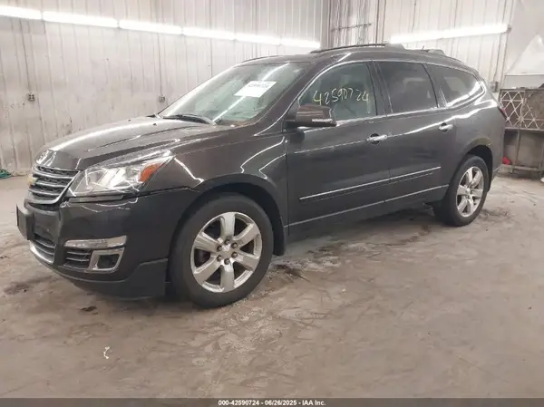 1GNKVJKD3HJ133249 2017 CHEVROLET TRAVERSE - Image 2