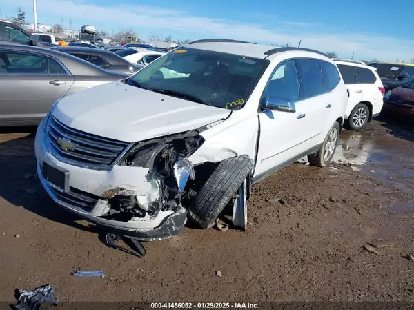 1GNKVJKD3HJ245890 2017 CHEVROLET TRAVERSE - Image 2
