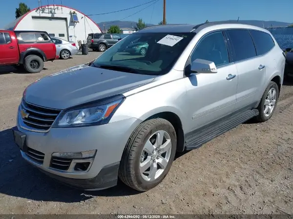 1GNKVJKD3HJ324427 2017 CHEVROLET TRAVERSE - Image 2