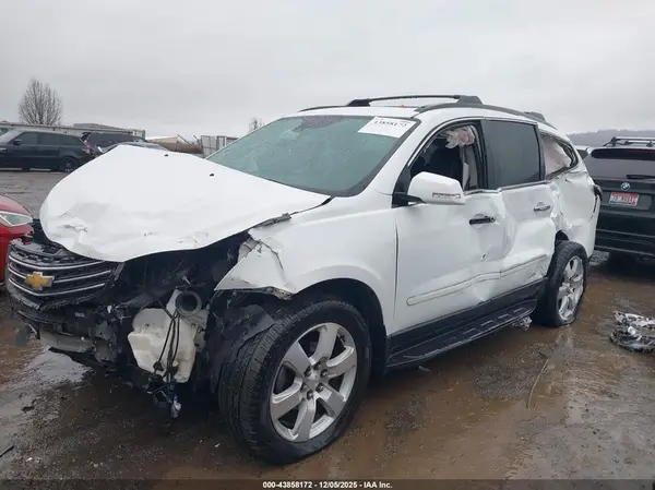 1GNKVJKD4GJ226599 2016 CHEVROLET TRAVERSE - Image 2
