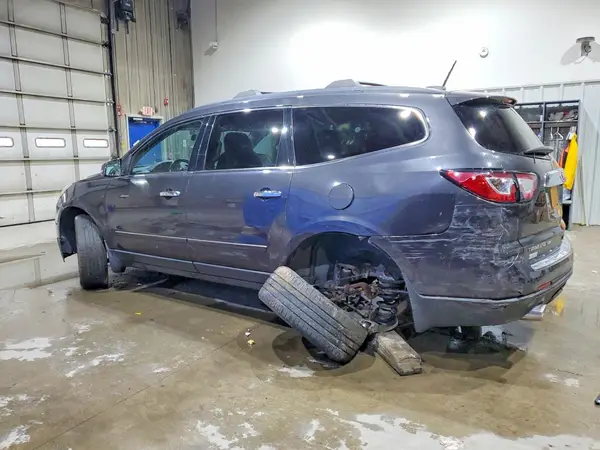 1GNKVJKD4HJ117559 2017 CHEVROLET TRAVERSE - Image 2
