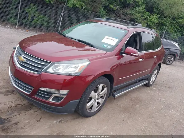 1GNKVJKD4HJ206855 2017 CHEVROLET TRAVERSE - Image 2