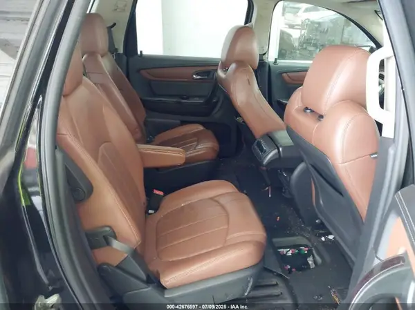 1GNKVJKD4HJ215961 2017 CHEVROLET TRAVERSE - Image 8