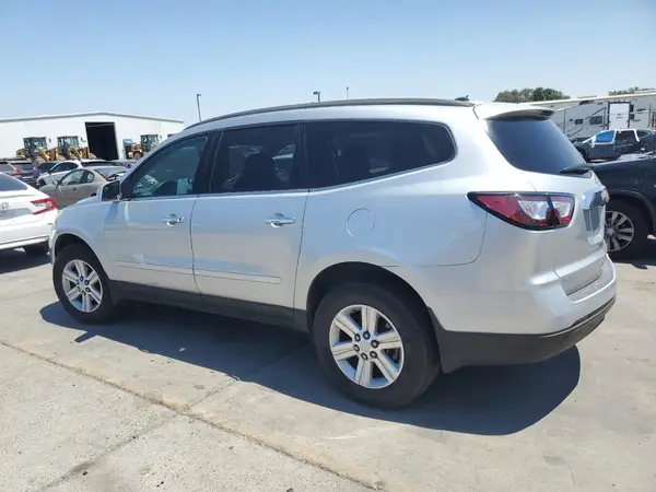 1GNKVJKD5DJ225490 2024 CHEVROLET TRAVERSE - Image 2