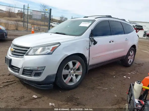 1GNKVJKD5GJ334553 2016 CHEVROLET TRAVERSE - Image 2