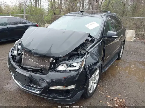 1GNKVJKD5HJ130417 2017 CHEVROLET TRAVERSE - Image 2