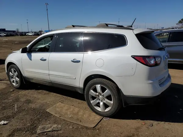 1GNKVJKD5HJ212325 2017 CHEVROLET TRAVERSE - Image 2