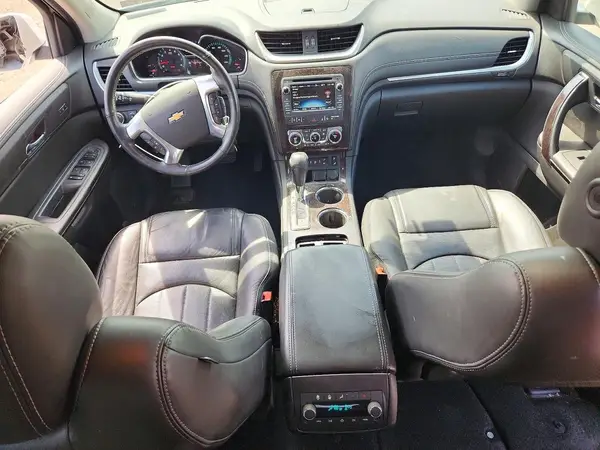 1GNKVJKD5HJ257796 2017 CHEVROLET TRAVERSE - Image 8