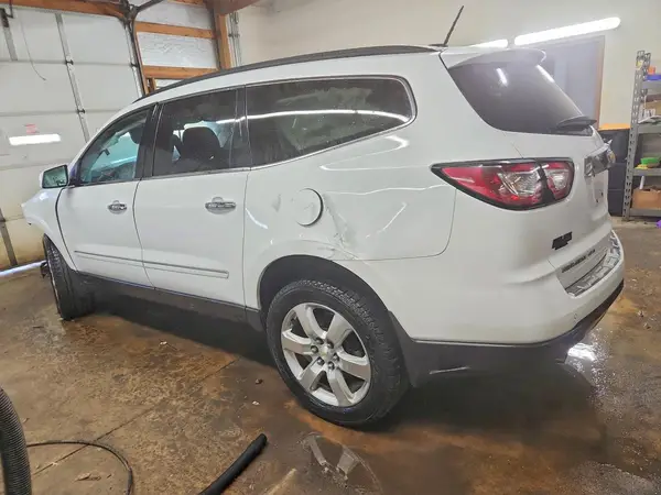 1GNKVJKD6HJ267513 2017 CHEVROLET TRAVERSE - Image 2
