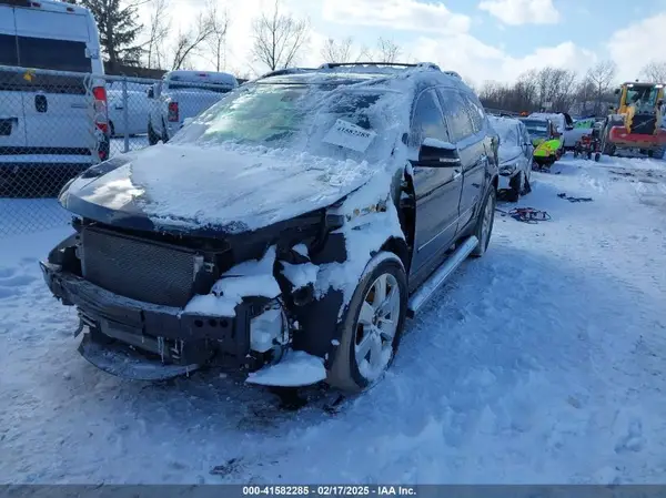 1GNKVJKD6HJ304463 2017 CHEVROLET TRAVERSE - Image 2