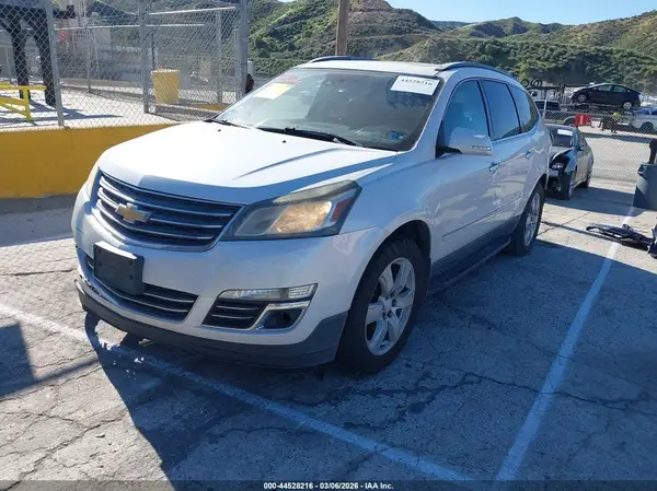 1GNKVJKD7GJ319844 2016 CHEVROLET TRAVERSE - Image 2