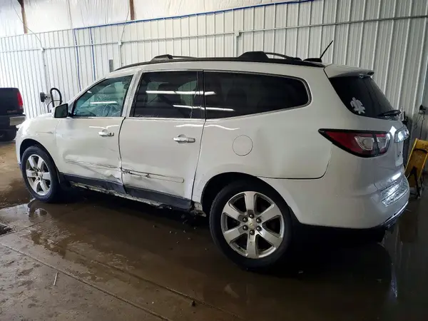 1GNKVJKD7HJ105020 2017 CHEVROLET TRAVERSE - Image 2