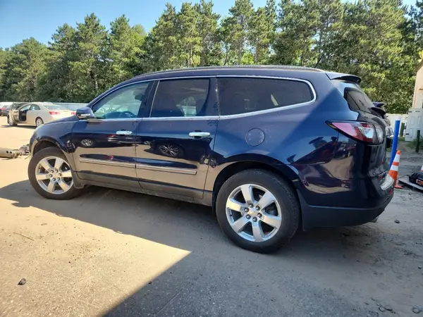 1GNKVJKD7HJ129236 2017 CHEVROLET TRAVERSE - Image 2