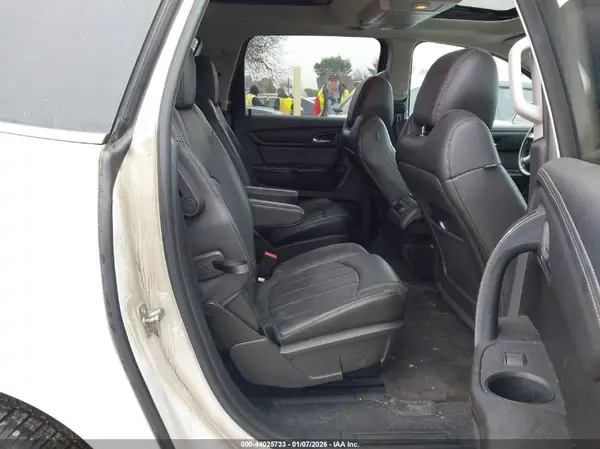 1GNKVJKD7HJ175925 2017 CHEVROLET TRAVERSE - Image 8